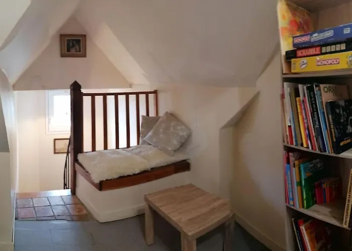 Maison Pittoresque Avec Jardinet